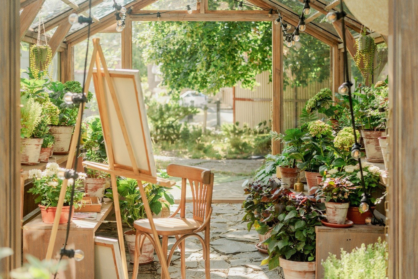 Vom Geräteschuppen zum Gartenstudio: Wie sich das Gartenhaus neu erfindet