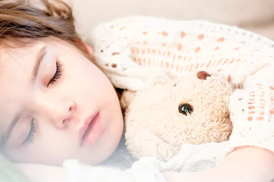 Schlafapnoe bei Kindern: Studie fordert altersabhängige Diagnosekriterien